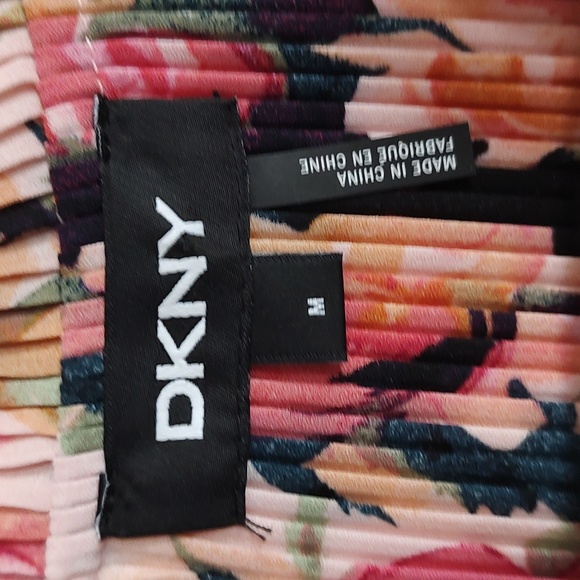 DKNY Pleated Neck Tie Top - Picture 3 of 6